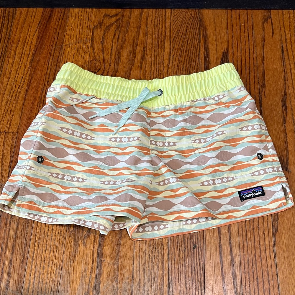NWOT Patagonia Girls’ Board Shorts